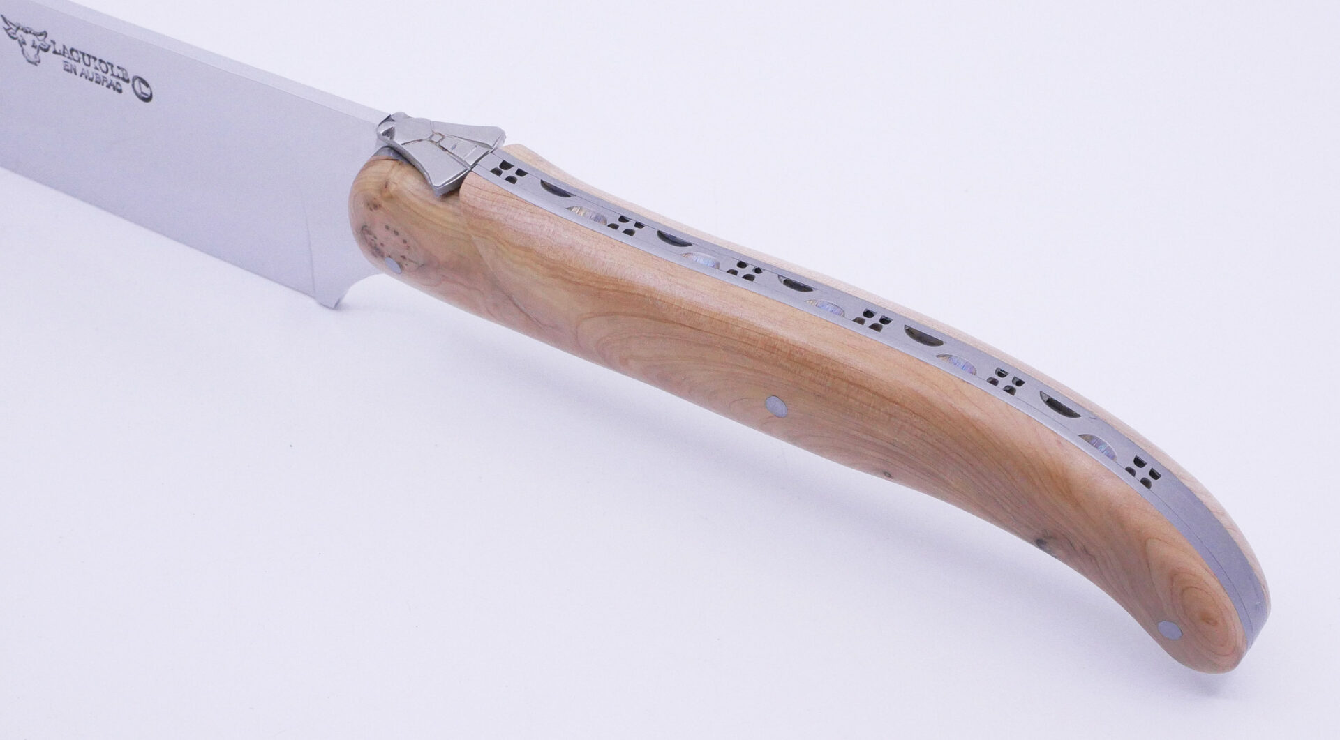 Sabre à Champagne Laguiole en Aubrac Manche en Genévrier