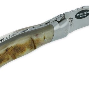 Couteau Laguiole de Chasse Arbalète Manche Croute de Bélier Blond Finition Brossée 12cm