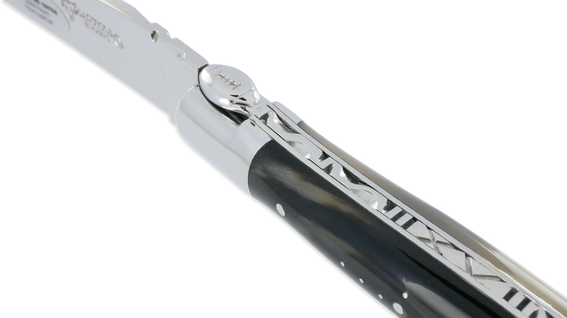 Couteau Laguiole en Aubrac 1 Pièce 12 cm Ballon de Rugby Manche Pointe de Corne 2 Mitres Inox Brillant