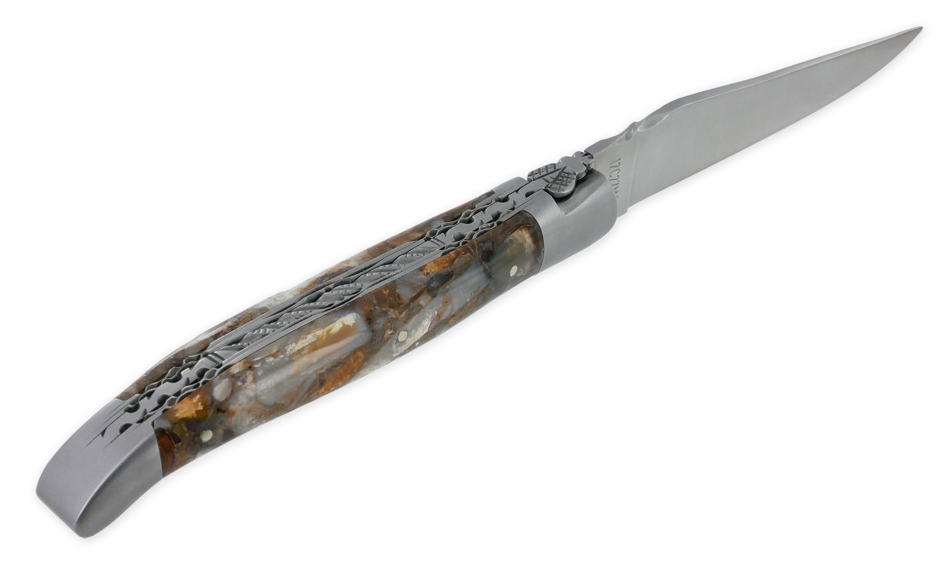 Couteau Laguiole en Aubrac 1 Pièce 12 cm Double Platines et Ressort guillochés Manche en Mammouth Stabilisé Finition brossée Num1