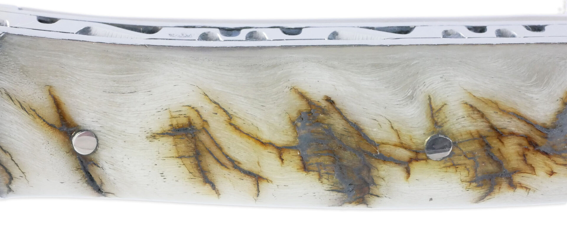 Couteau Laguiole en Aubrac 1 Pièce 12 cm Manche Croute de Bélier d’Ecosse 2 Mitres Inox Brillant
