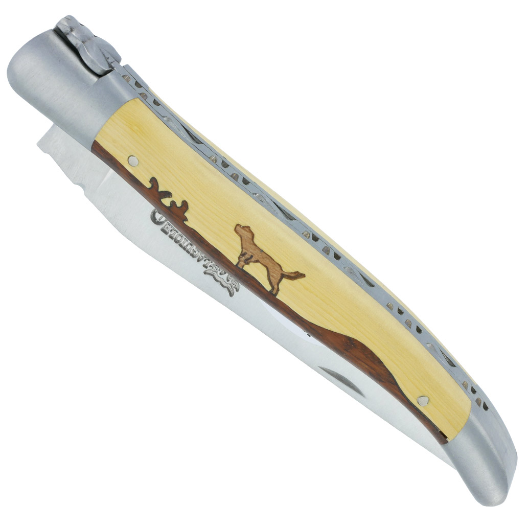 Couteau Laguiole en Aubrac 1 Pièce 12 cm Manche Marqueterie Chien Genévrier et Buis 2 Mitres Inox Brossé