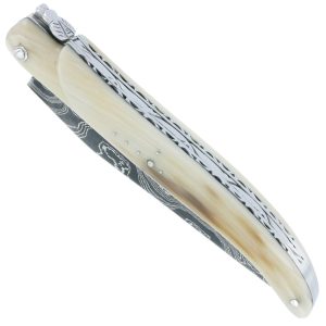 Couteau Laguiole en Aubrac 1 pièce 12cm 2 Plein Manche Pointe de Corne Double Platines Lame Damas Feuilleté