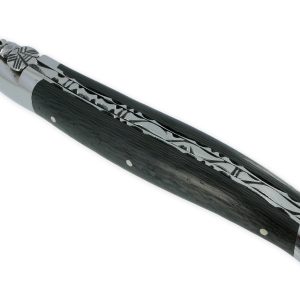 Couteau Laguiole en Aubrac 1 pièce 12cm Carbone 2 Mitres Inox Brillant Platines et Ressort Guillochés Finition Brillante
