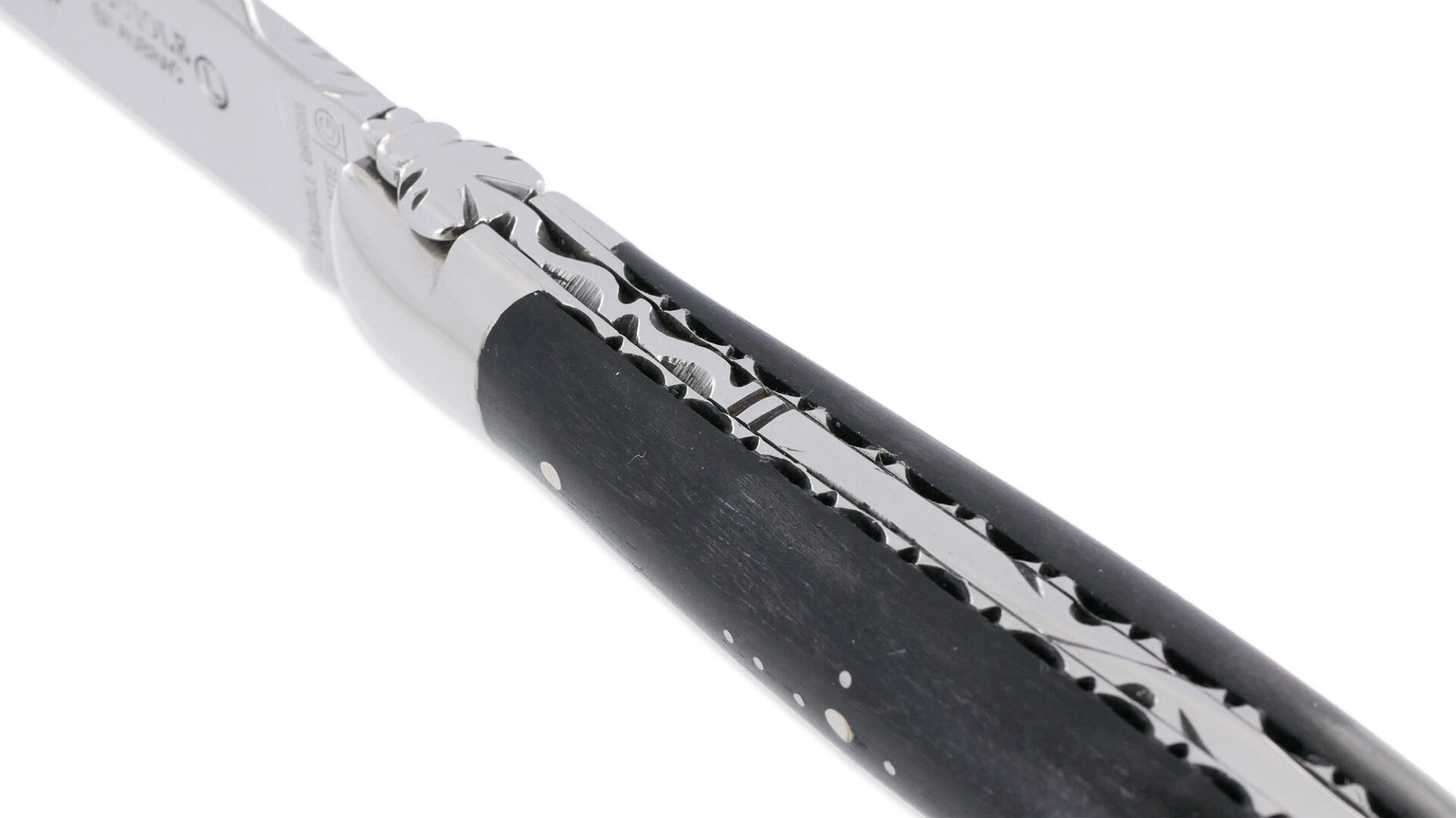 Couteau Laguiole en Aubrac 1 pièce 12cm Ebène 2 Mitres Inox Brillant Platines et Ressort Guillochés Finition Brillante
