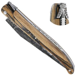 Couteau Laguiole en Aubrac 1 pièce 12cm Plein Manche en Bois d’Aubrac Platines Perlées Ressort Guilloché Lame Brute de Forge Mouche Prestige N°12
