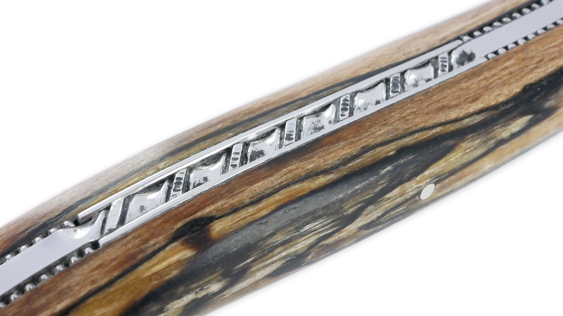 Couteau Laguiole en Aubrac 1 pièce 12cm Plein Manche en Bois d’Aubrac Platines Perlées Ressort Guilloché Lame Brute de Forge Mouche Prestige N°12