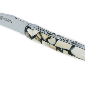 Couteau Laguiole en Aubrac 1 piece 12cm plein Manche Nougatine Mammouth