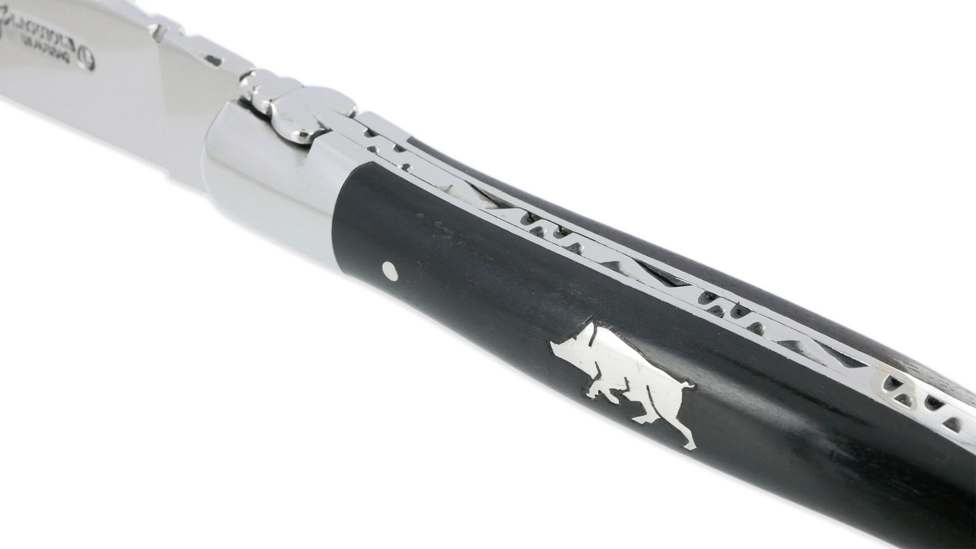 Couteau Laguiole en Aubrac 1 Pièce Manche Ebène Marqueterie Sanglier Etain 2 Mitres Inox Brillant 12 cm