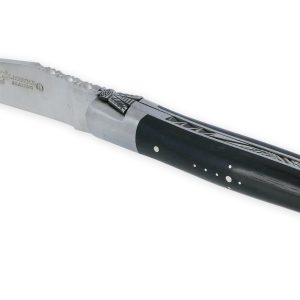 Couteau Laguiole en Aubrac L’Elégant 1 pièce 12cm Manche Ebène 2 Mitres Inox Brossé Ressort guilloché feuillage Mouche Prestige