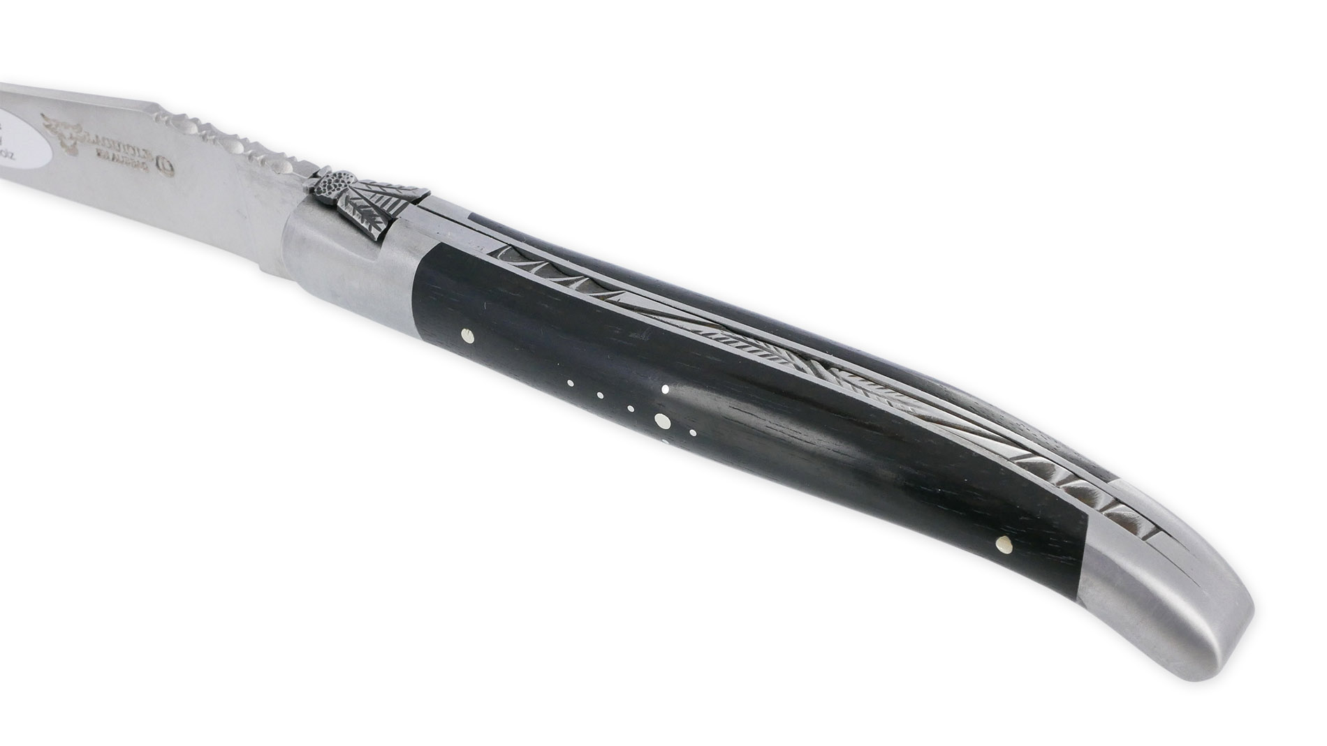 Couteau Laguiole en Aubrac L’Elégant 1 pièce 12cm Manche Ebène 2 Mitres Inox Brossé Ressort guilloché feuillage Mouche Prestige