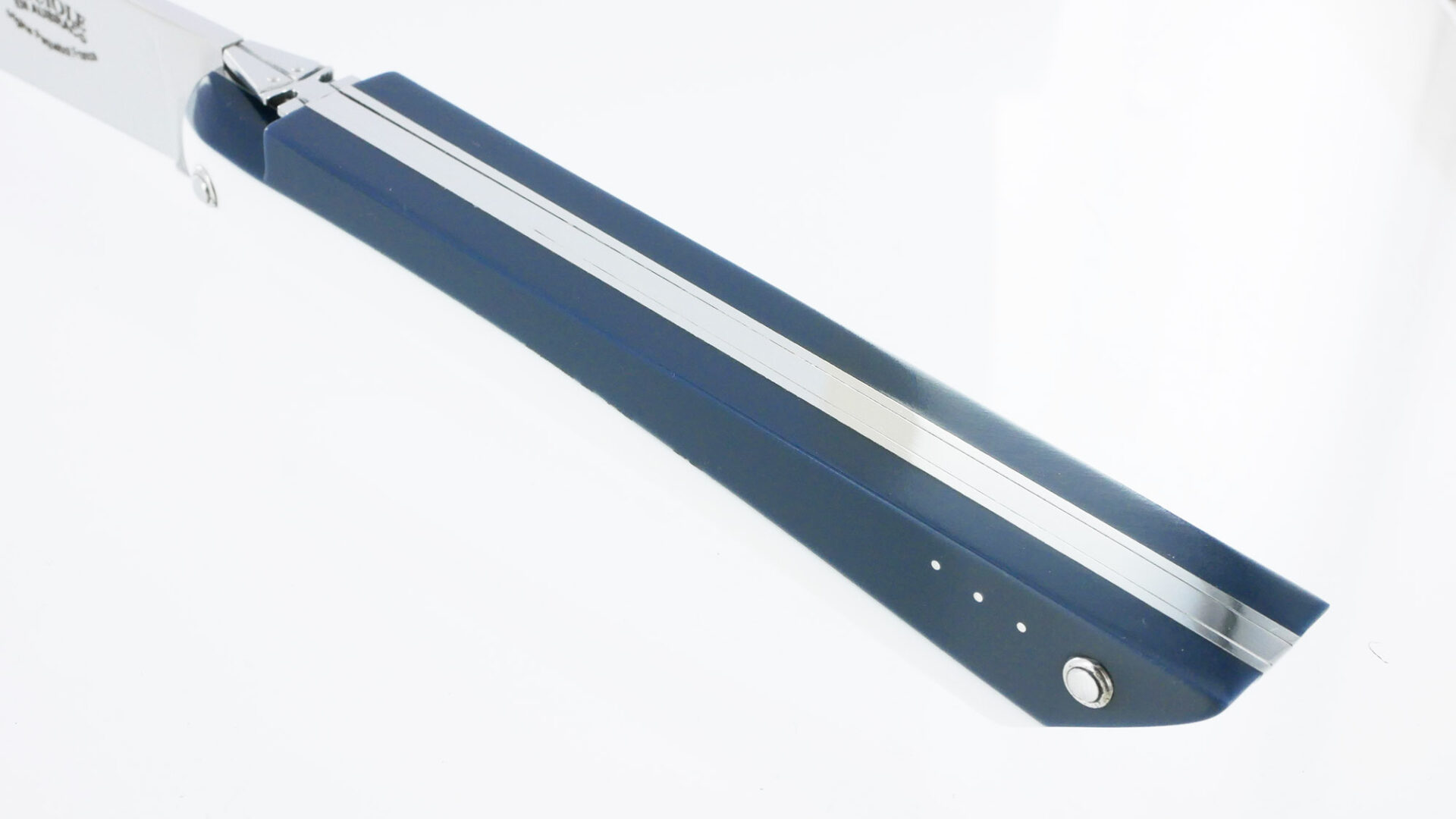 Couteau Laguiole en Aubrac Origine Paquebot FRANCE Plein Manche 12cm Corian Blanc et Bleu
