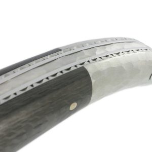 Couteau Prestige Forge de Laguiole Rambaud Mitre Arrière manche Fibre Carbone Double Platines Finition Silex