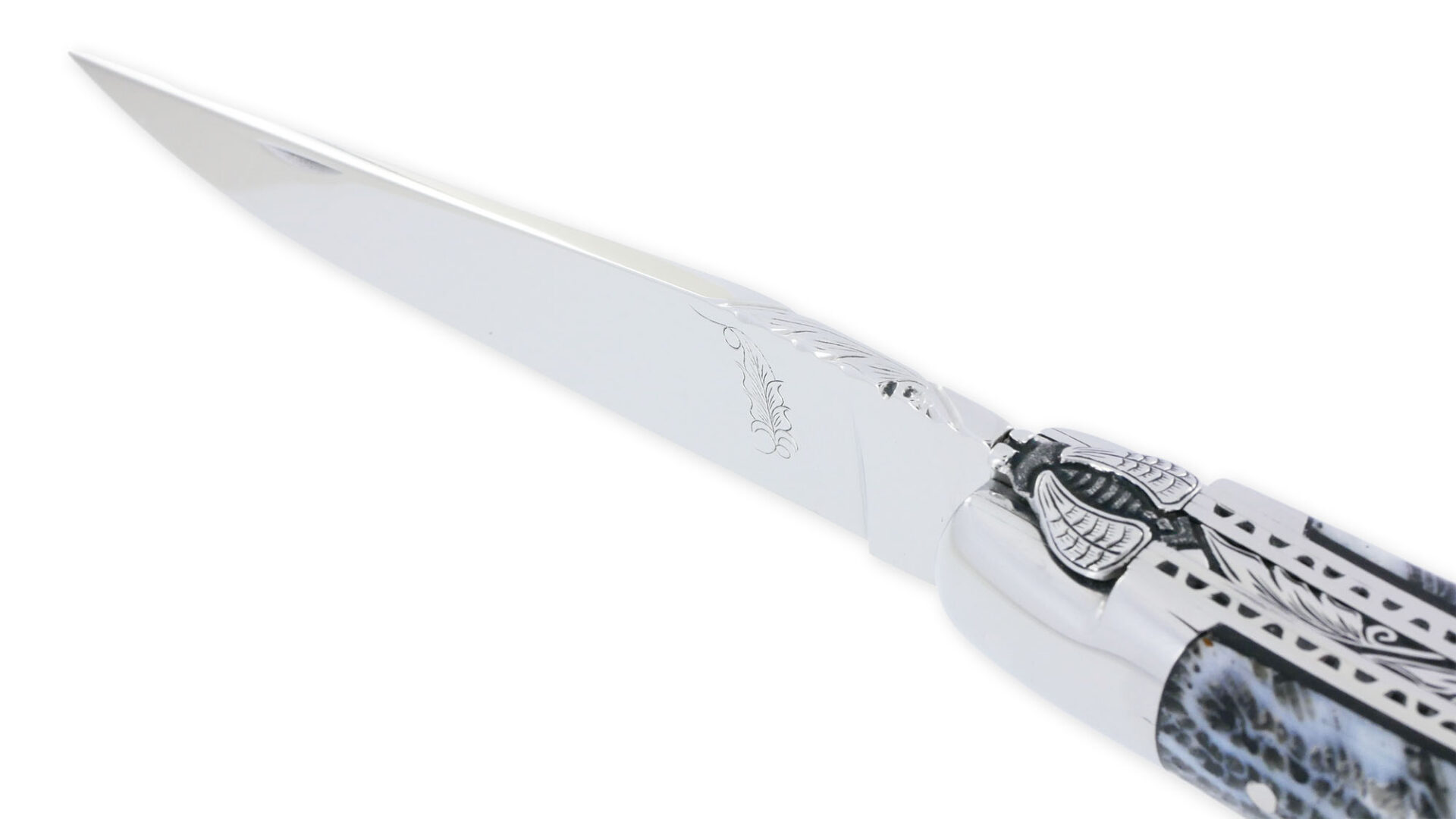 Couteau Prestige Laguiole David Dauvillaire Manche en Corail Noir 1 Pièce 12 cm Triples Platines 2 Mitres Inox brillant