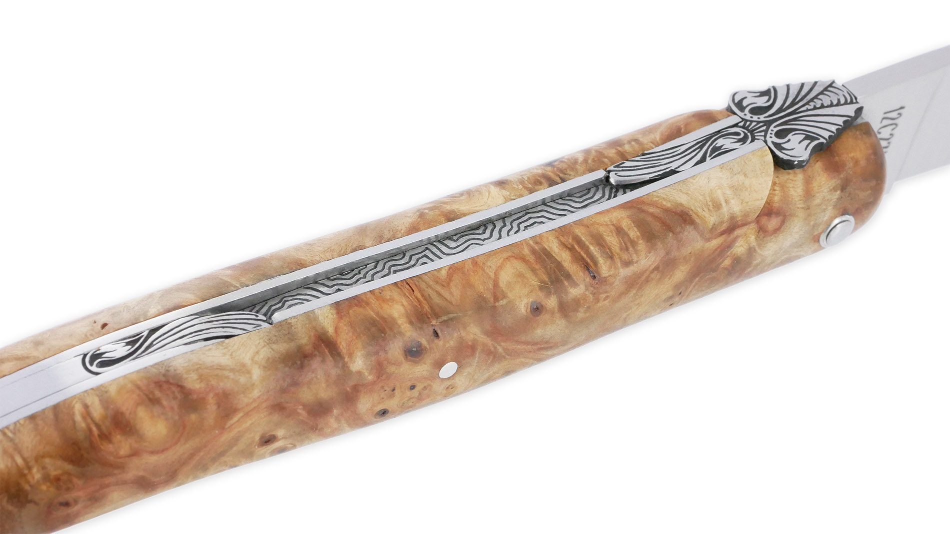 Couteau Prestige Laguiole en Aubrac 1 Pièce 12 cm Plein Manche en Loupe de Marronnier Platine Inox Ressort en creux Guilloché Main Mouche stylisée