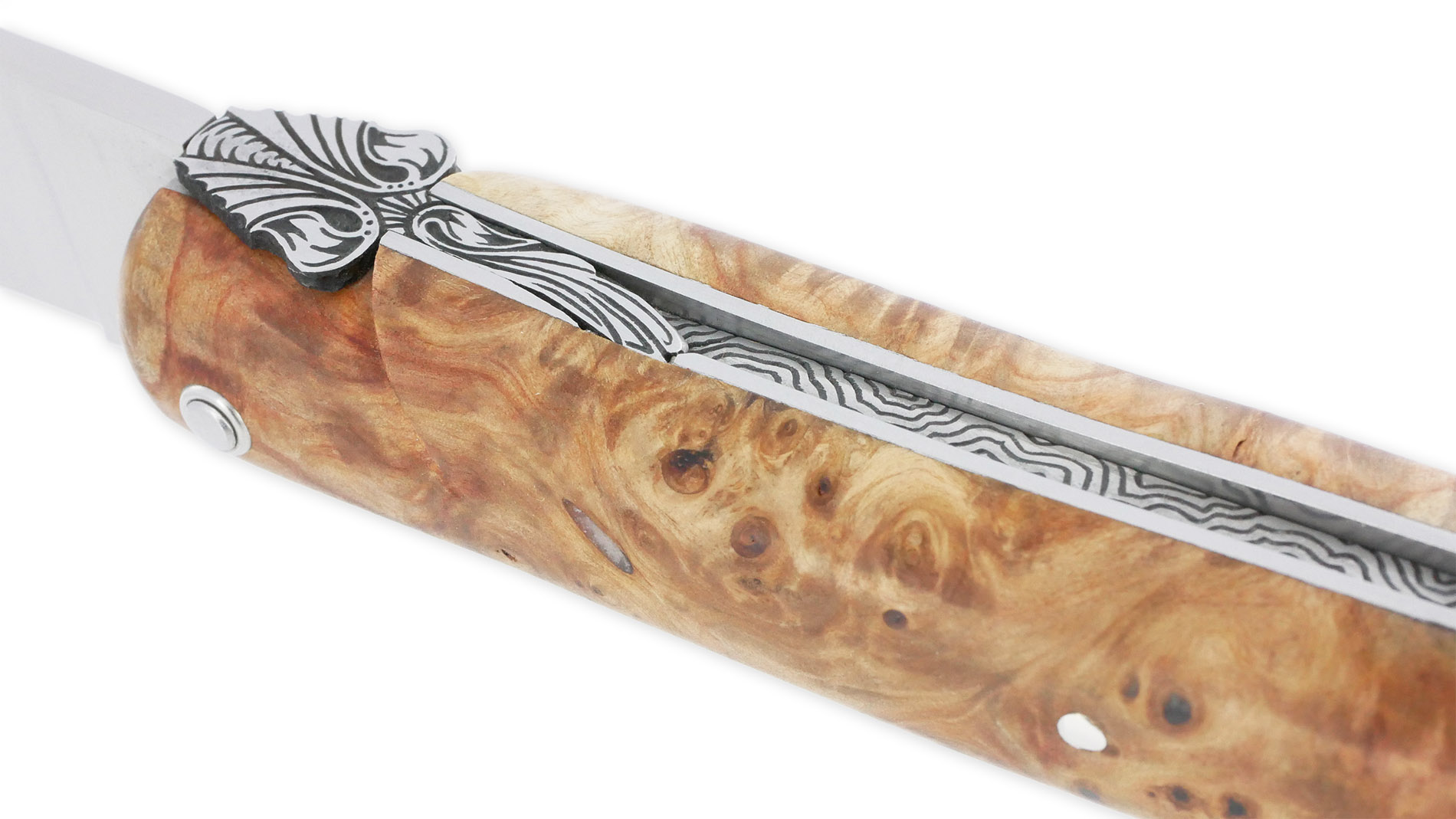 Couteau Prestige Laguiole en Aubrac 1 Pièce 12 cm Plein Manche en Loupe de Marronnier Platine Inox Ressort en creux Guilloché Main Mouche stylisée