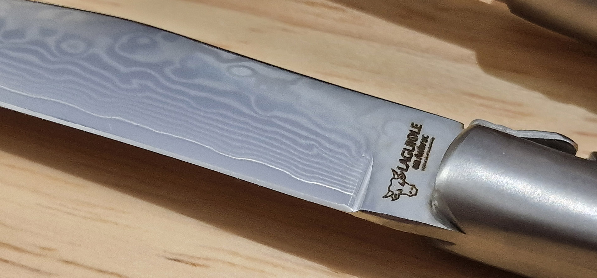 Couteaux de table Prestige Laguiole en Aubrac Genévrier Lame Damas (Set de 4)
