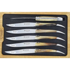 Laguiole en Aubrac Table knives L'Aubracien Light Horn Tip (Set of 6)