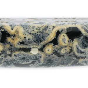 Couteau Laguiole en Aubrac 1 Pièce 12 cm Double Platines et ressort guillochés Manche en Pierre de Lave Noire 2 Mitres Inox Brossé Lame Inox Brossé