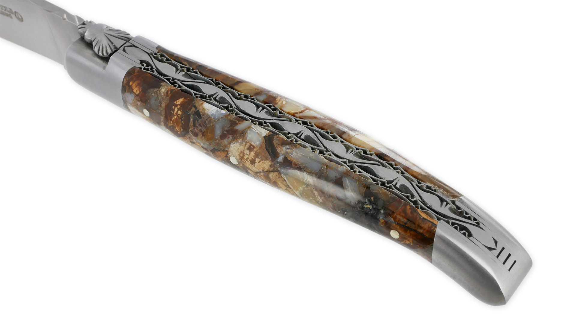 Couteau Laguiole en Aubrac 1 Pièce 12 cm Fusion Double Platines et Ressort guillochés Manche en Mammouth Stabilisé Finition brossée Num 2