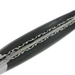Couteau Laguiole en Aubrac 1 pièce 12cm Carbone 2 Mitres Inox Brillant Platines et Ressort Guillochés Finition Brillante