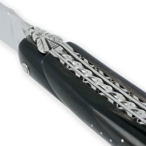 Couteau Laguiole en Aubrac 1 pièce 12cm Plein Manche Buffle Ressort Spiral Finition Brillante Double Platines