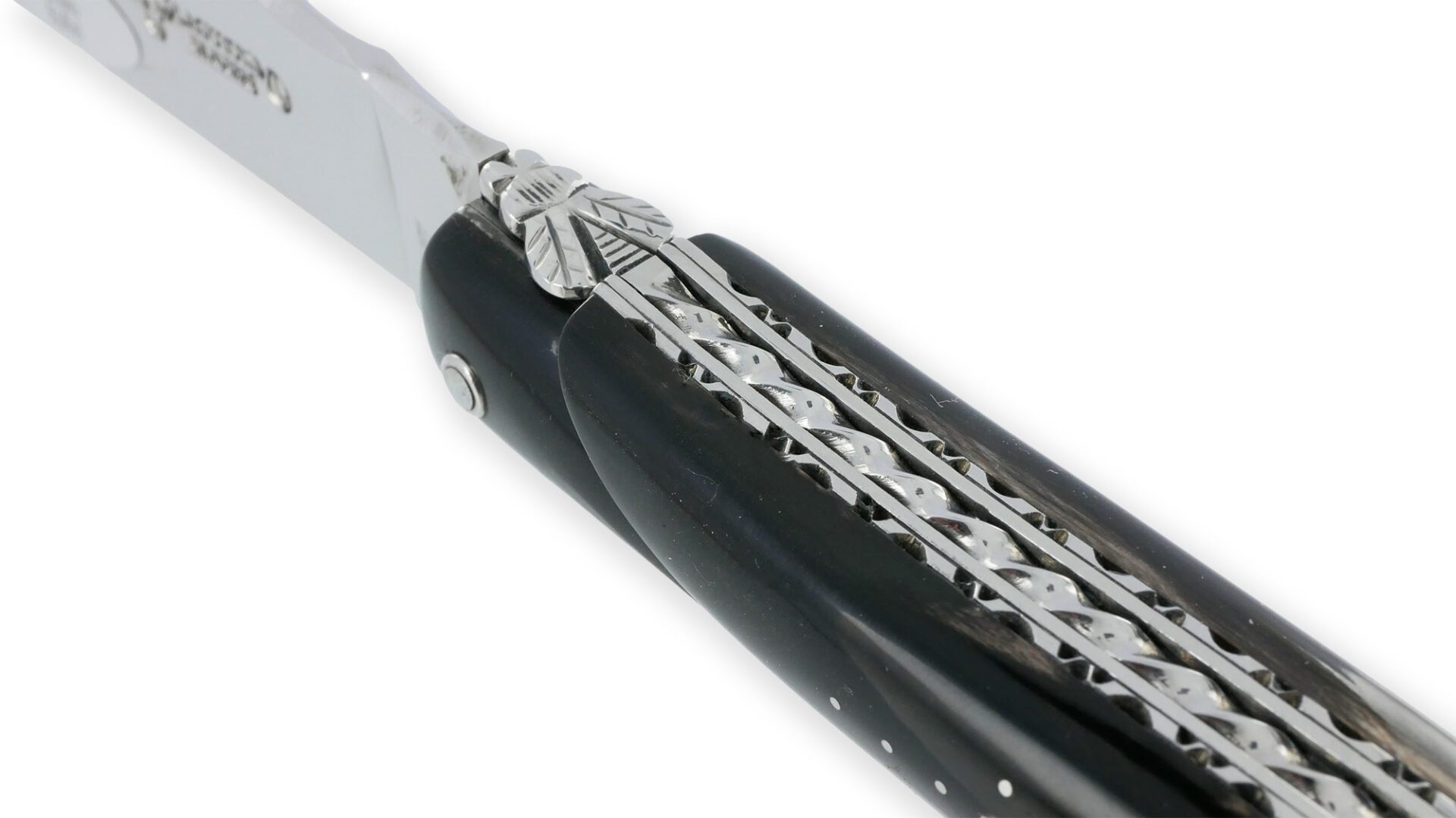 Couteau Laguiole en Aubrac 1 pièce 12cm Plein Manche Buffle Ressort Spiral Finition Brillante Double Platines