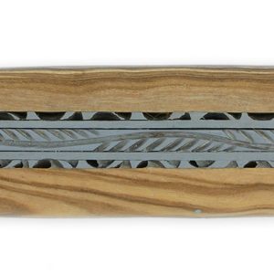 Couteau Laguiole en Aubrac 1 pièce 12cm Manche Olivier Plein Manche Finition Brossé Double Platines Num 2