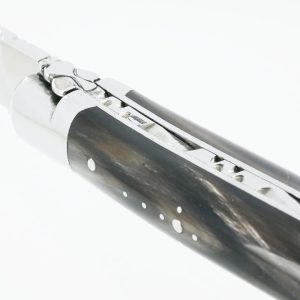 Couteau_Laguiole_en_Aubrac_1_piece_Manche_Buffle_2_Mitres_Inox_brillant_10cm_0