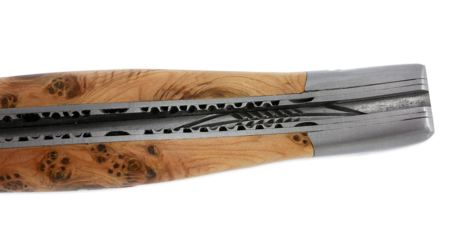 Couteau Laguiole en Aubrac 2 pièces 12cm avec Tire Bouchon Manche Genevrier 2 Mitres Inox Brossé Double Platines