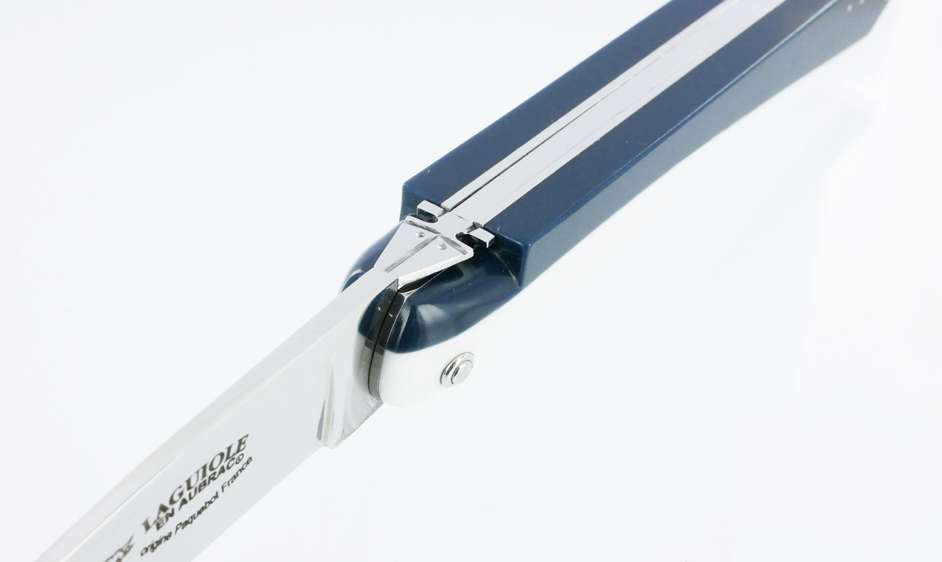 Couteau Laguiole en Aubrac Origine Paquebot FRANCE Plein Manche 12cm Corian Blanc et Bleu