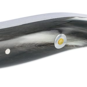 Couteau Laguiole en Aubrac Le Coupé Buffle Origine Porsche Plein Manche 12 cm Finition Brillante