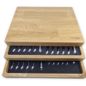 Ménagère Laguiole en Aubrac en Buffle (24 pièces)