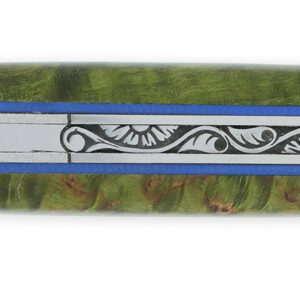 Couteau Prestige Laguiole en Aubrac 1 Pièce 12 cm Plein Manche en Loupe de Bouleau Teinté Vert Ressort Guilloché à la main Entretoises Bleue Mouche Stylisée Lame Damas