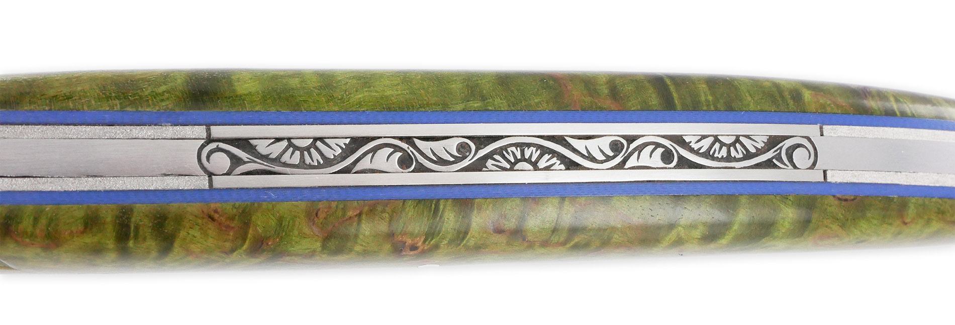 Couteau Prestige Laguiole en Aubrac 1 Pièce 12 cm Plein Manche en Loupe de Bouleau Teinté Vert Ressort Guilloché à la main Entretoises Bleue Mouche Stylisée Lame Damas