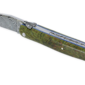 Couteau Prestige Laguiole en Aubrac 1 Pièce 12 cm Plein Manche en Loupe de Bouleau Teinté Vert Ressort Guilloché à la main Entretoises Bleue Mouche Stylisée Lame Damas