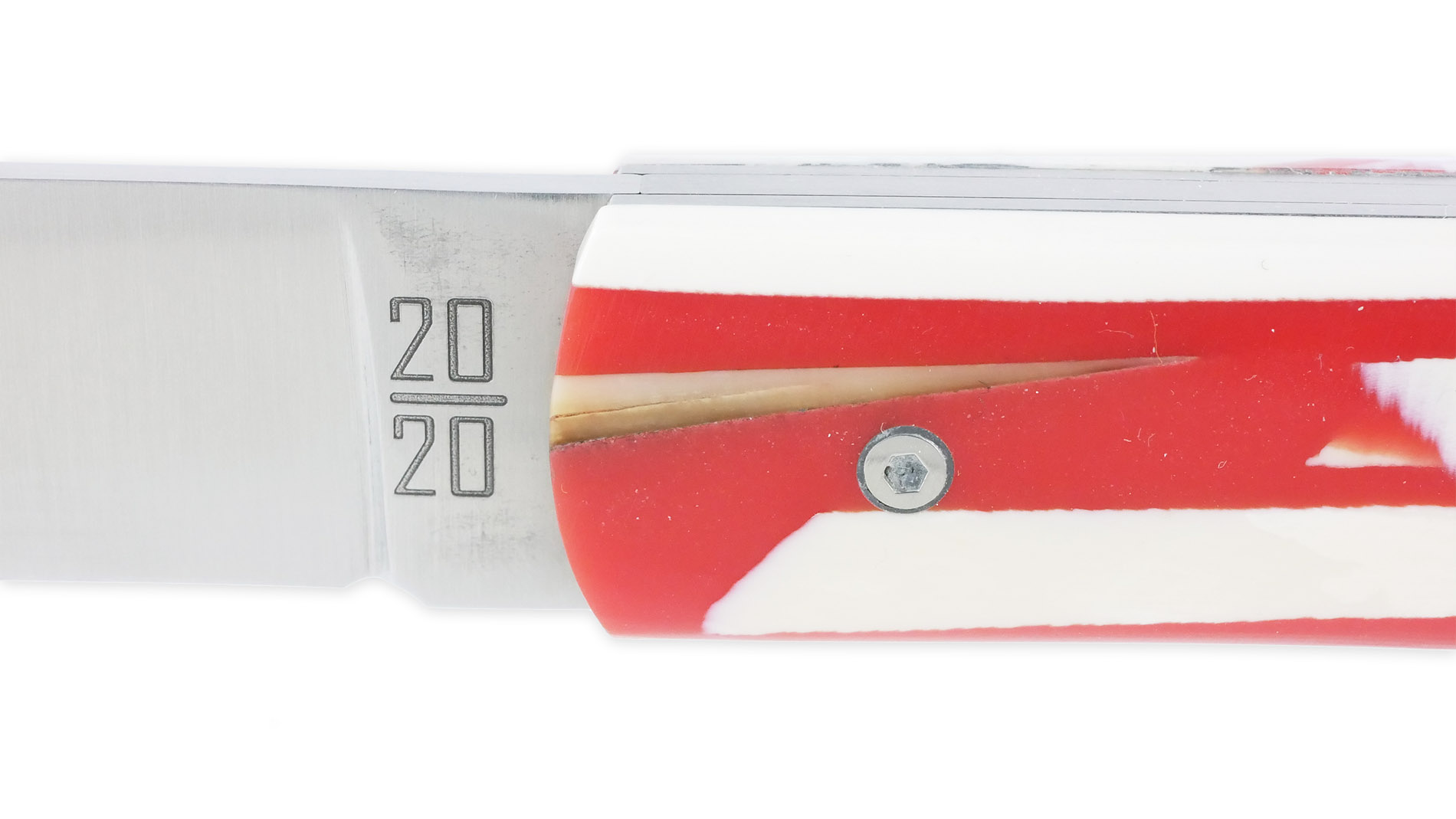 Le 20/20 Couteau Pliant Plein Manche en Eclats de Mammouth et Résine Rouge 11cm Ressort Lisse Personnalisable